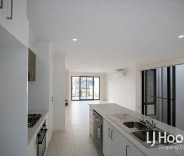 Terrace Style Living - Walk to Schools - Unbeatable Price - Photo 5