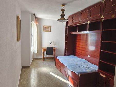 Piso de alquiler en Plaza Leonardo Da Vinci, 5, El Palo - Photo 2