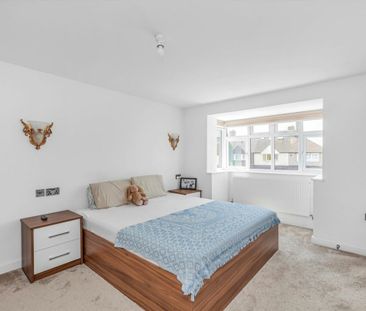 Hampton Lane, TW13, London - Photo 6