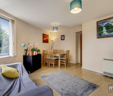 Lanacre Avenue, London, NW9 - Photo 2