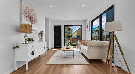 Modern living in Karaka - Photo 3