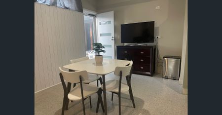 Furnished 1 Bedroom self contained single level Granny Flat - Photo 5