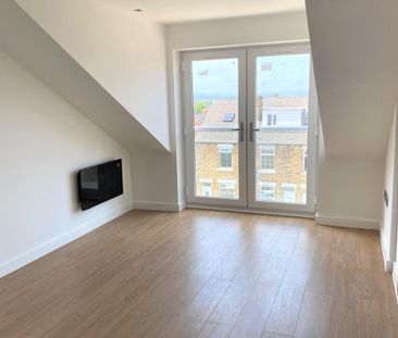 14 Fitzalan Road - Photo 4