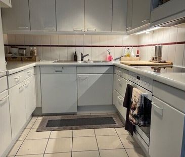 APPARTEMENT DE 2 PIÈCES À HORGEN (ZH), MEUBLÉ, TEMPORAIRE - Foto 2