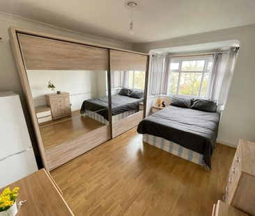 Room in a Shared House, North Circular Road, NW2 - Photo 6