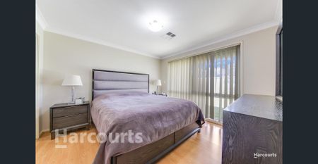 A Stunning Modern Family Residence Of Style, Space & Comfort... - Photo 2