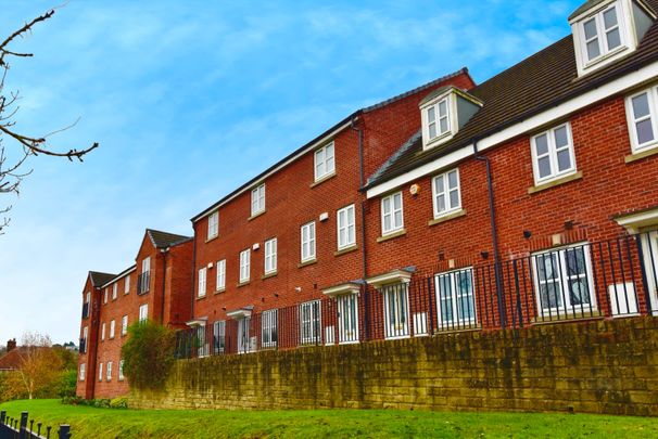 Myrtle Close, Arbourthorne, Sheffield, S2 - Photo 1