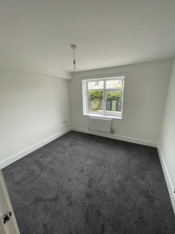 1 bed Apartment - To Let - Photo 3