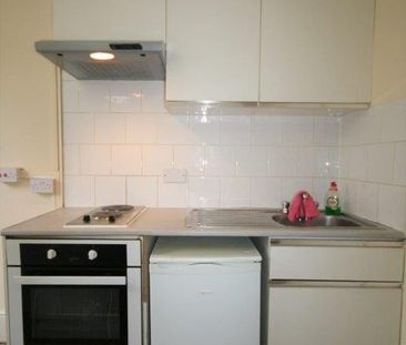 Studio Flat, Clanricarde Gardens, W2 - Photo 5