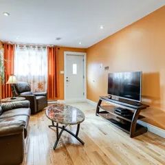 1 room apartment of 98m² in Longueuil - Photo 2
