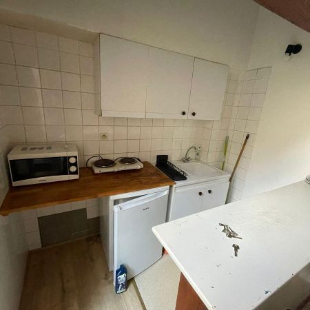 Location Appartement 1 pièce 24m² BORDEAUX 33000 - Photo 3