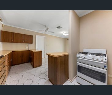 26 Edward St, Paralowie, SA 5108 - Photo 2