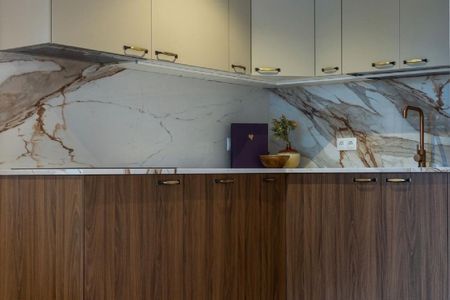 2 Bedroom Apartment For Rent in Nueva Andalucía, Málaga - Photo 5