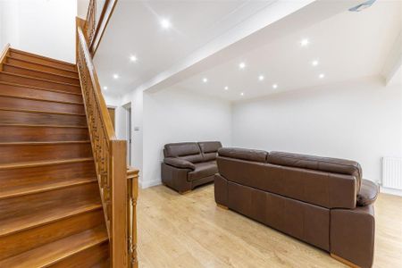 3 bedroom townhouse to rent - Photo 2