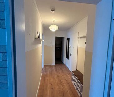 Zwei Raumwohnung Teilmöbliert - Photo 1