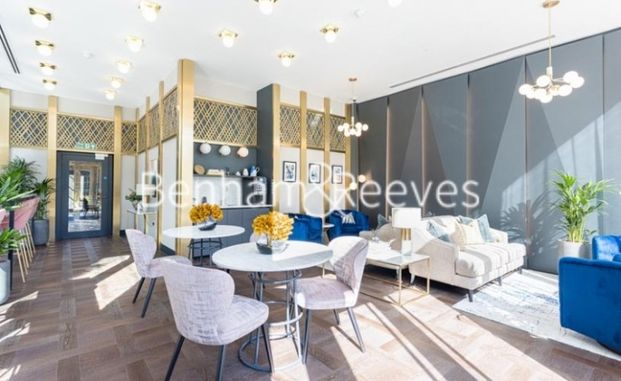 1 Bedroom flat to rent in Gauging Square, Wapping, E1W - Photo 1