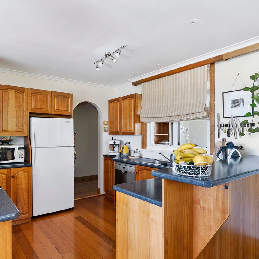 51 Radcliff Crescent Rosetta TAS 7010 Australia - Photo 1