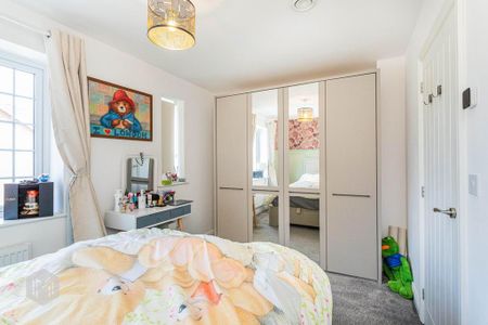 2 bedroom mews to rent - Photo 3