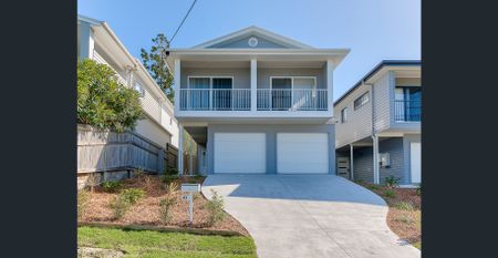 MODERN, FULLY FURNISHED, STUDIO APARTMENT - Photo 5