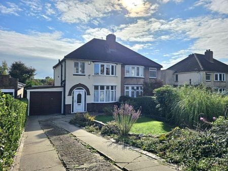 3 bedroom semi-detached house to rent - Photo 3