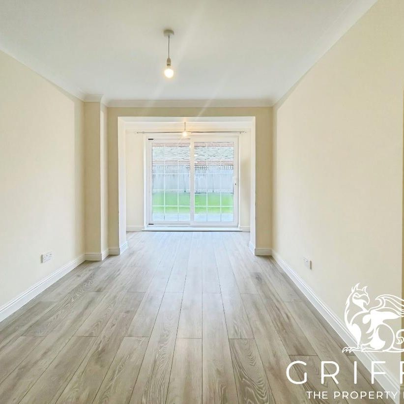 Poplar Close, South Ockendon, RM15 - Photo 1