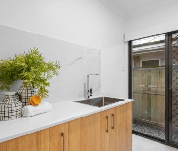 FOR LEASE –TILLERMAN ESTATE BRAND NEW CUSTOM-DESIGNED FAMILY HOME - Photo 6