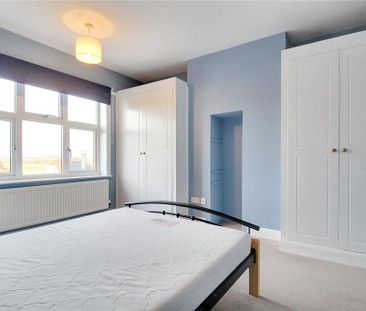 2 bedroom semi-detached house to rent - Photo 6