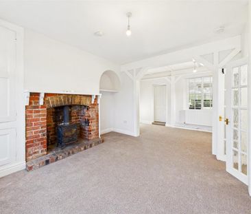 3 bedroom semi-detached house to rent - Photo 2