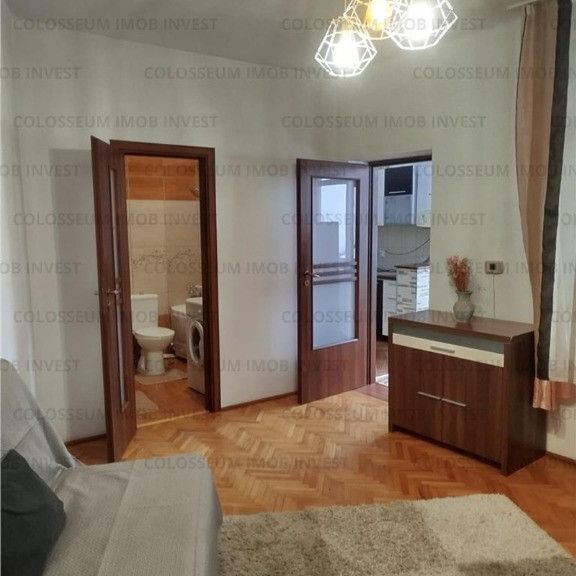 COLOSSEUM;Garsoniera mobilat utilat 5 min Piata Sfatului.... - Fotografie 1