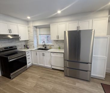 For Lease - 21 Ecclestone Drive, Brampton, Ontario - Photo 4