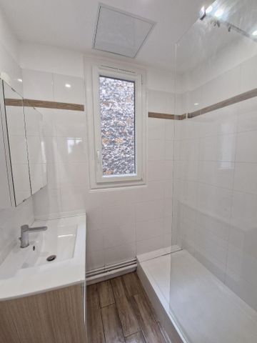 A LOUER 2 Pièces REFAIT NEUF 36m² PARIS XVIIème - Photo 2