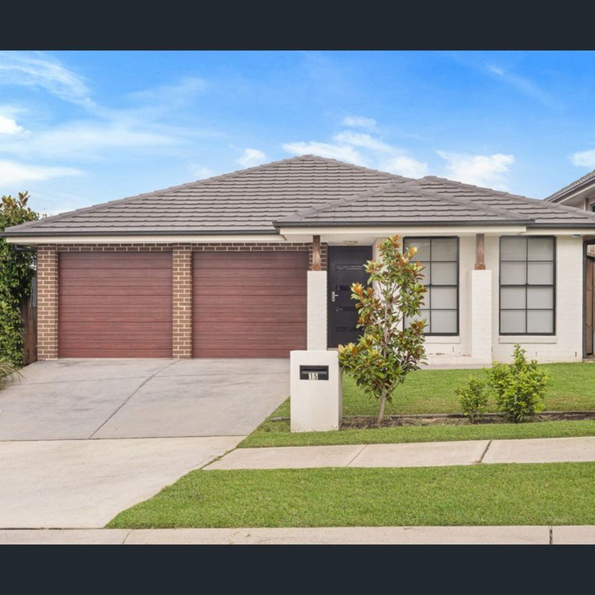 34 Paxton Street, Gledswood Hills, NSW 2557 - Photo 1