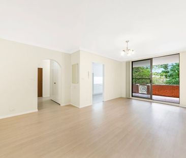 Ideal location in the heart of Chatswood - Photo 2