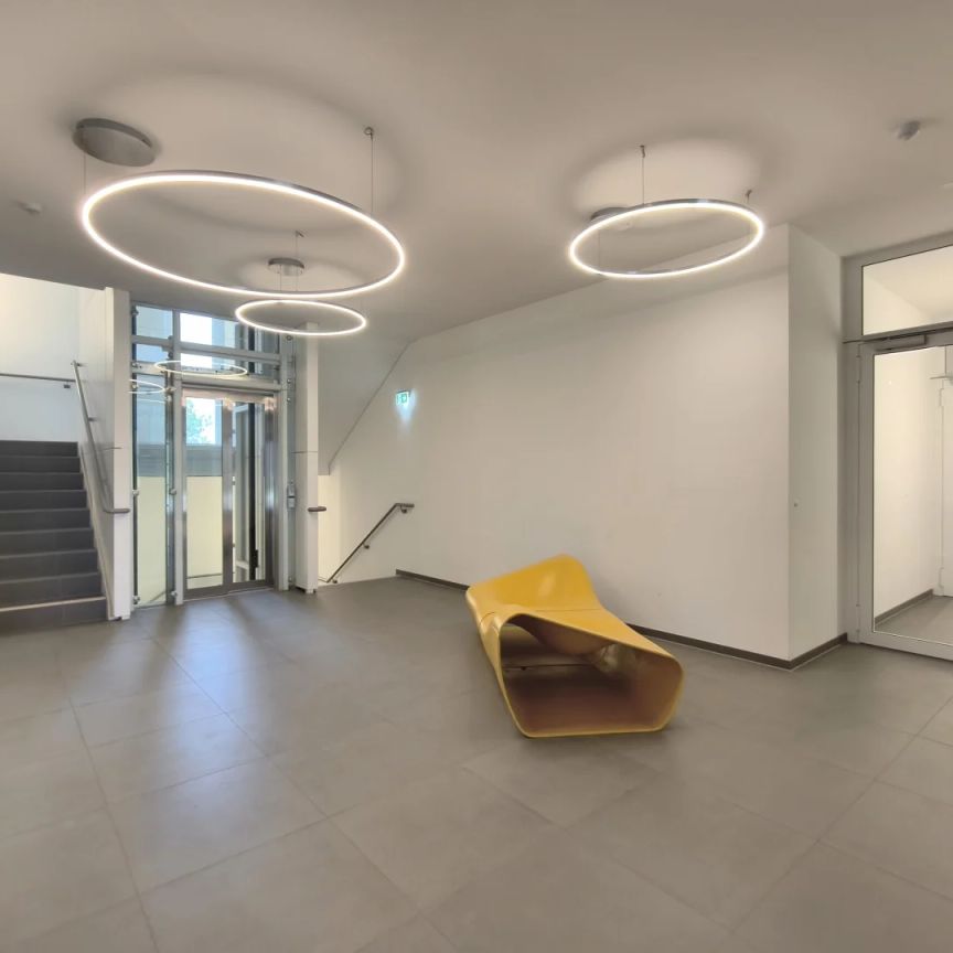 Exklusive Neubauwohnung mit großzügigem Balkon und Stellplatz – Stilvoll wohnen in modernem Ambiente - Photo 1