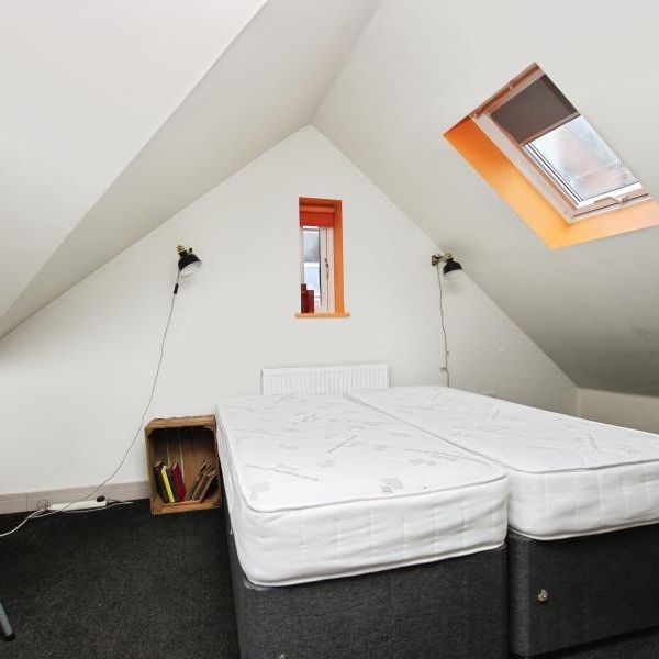 4 bedroom townhouse to rent - Photo 1