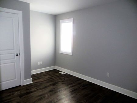 103 Henderson, Sandy Hill, Ottawa, ON - Photo 2