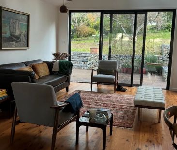 Stylish Family Home with Modern Comforts! - Photo 3