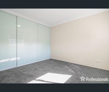 Contemporary sought after Front villa - Photo 1