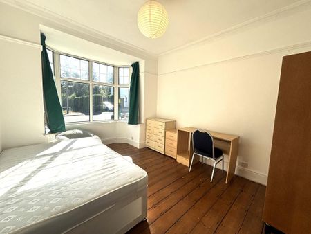4 bedroom house to rent - Photo 3