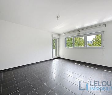 Location Appartement 2 pièces 48m² MONT ST AIGNAN 76130 - Photo 4