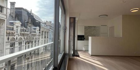 Appartement te huur in Antwerpen voor € 890 met 1 slaapkamer - Photo 5