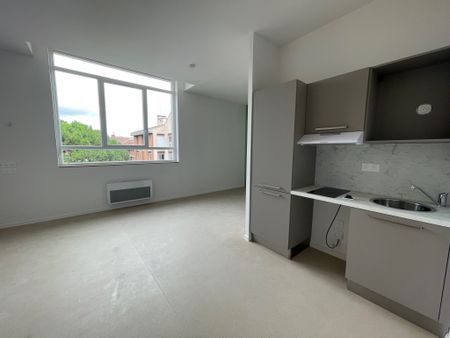 Location Appartement 1 pièce 30m² ALBI 81000 - Photo 2