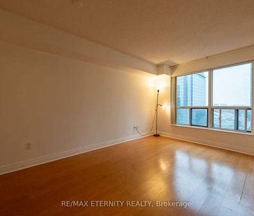 Yonge/Sheppard Bright +Spacious 1Bdrm Freshly Painted 9Ft Ceilings - Photo 1