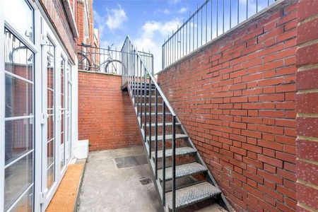 New Kings Road, London, SW6 - Photo 5