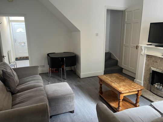 511 HARBORNE PARK ROAD - Photo 1