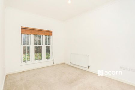 3 bedroom flat to rent - Photo 3