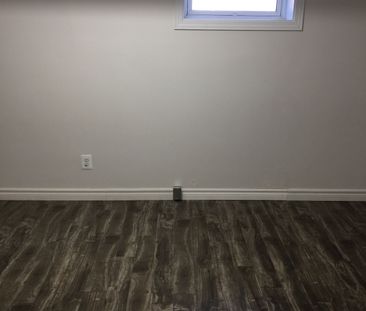 For Lease - 182 Florence Avenue, Toronto, Ontario - Photo 5