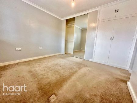 4 bedroom detached house to rent - Photo 4