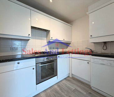 2 bedroom flat to rent - Photo 5