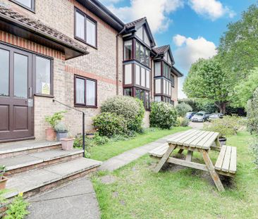 1 bedroom flat to rent - Photo 2